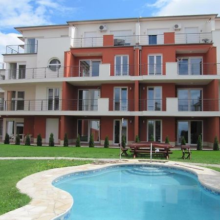 Goldenbeach Deluxe Apartment Siofok Exterior photo